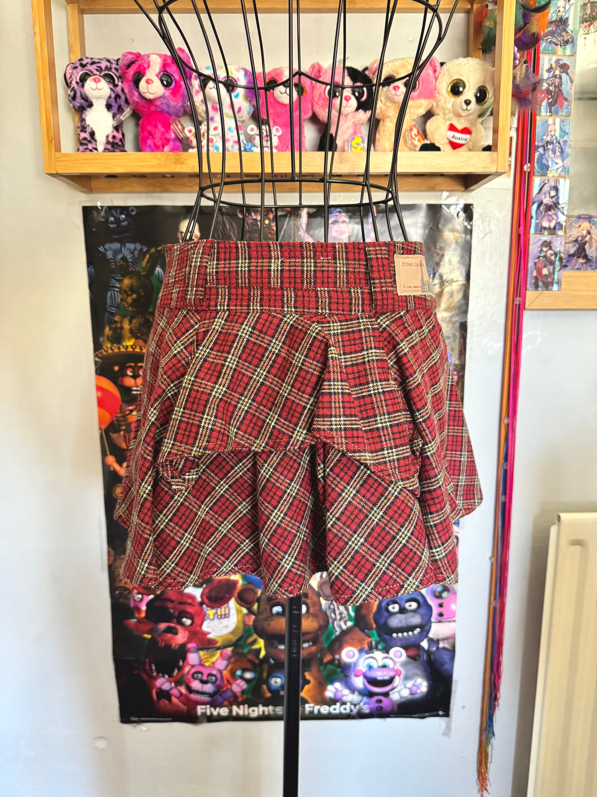 y2k vintage low waisted tartan pattern red ruffled mini skirt with buckles
