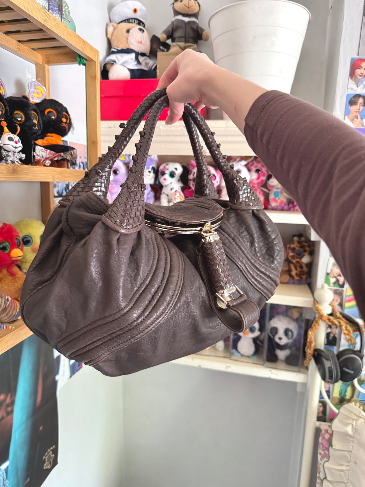 y2k vintage 2005 brown nappa calfskin leather boho slouchy Fendi Spy bag
