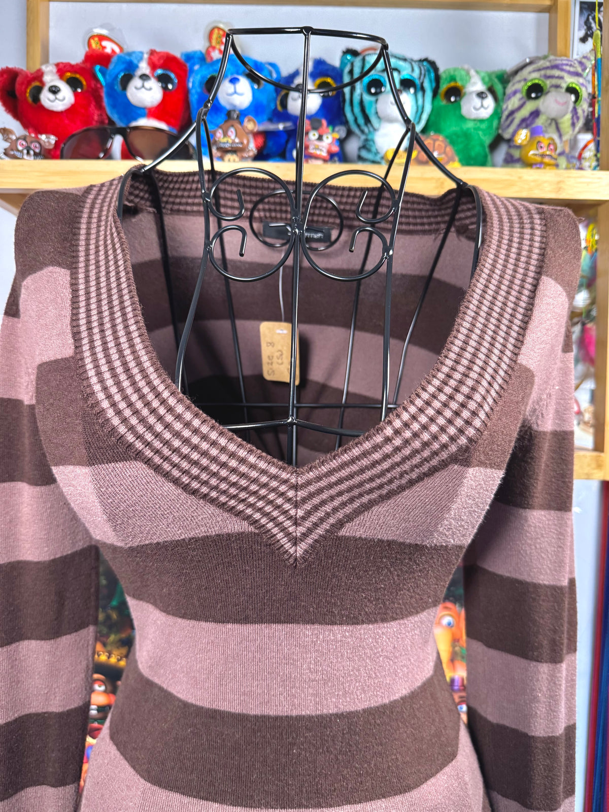 y2k vintage chocolate brown striped long sleeved vneck fitted jumper