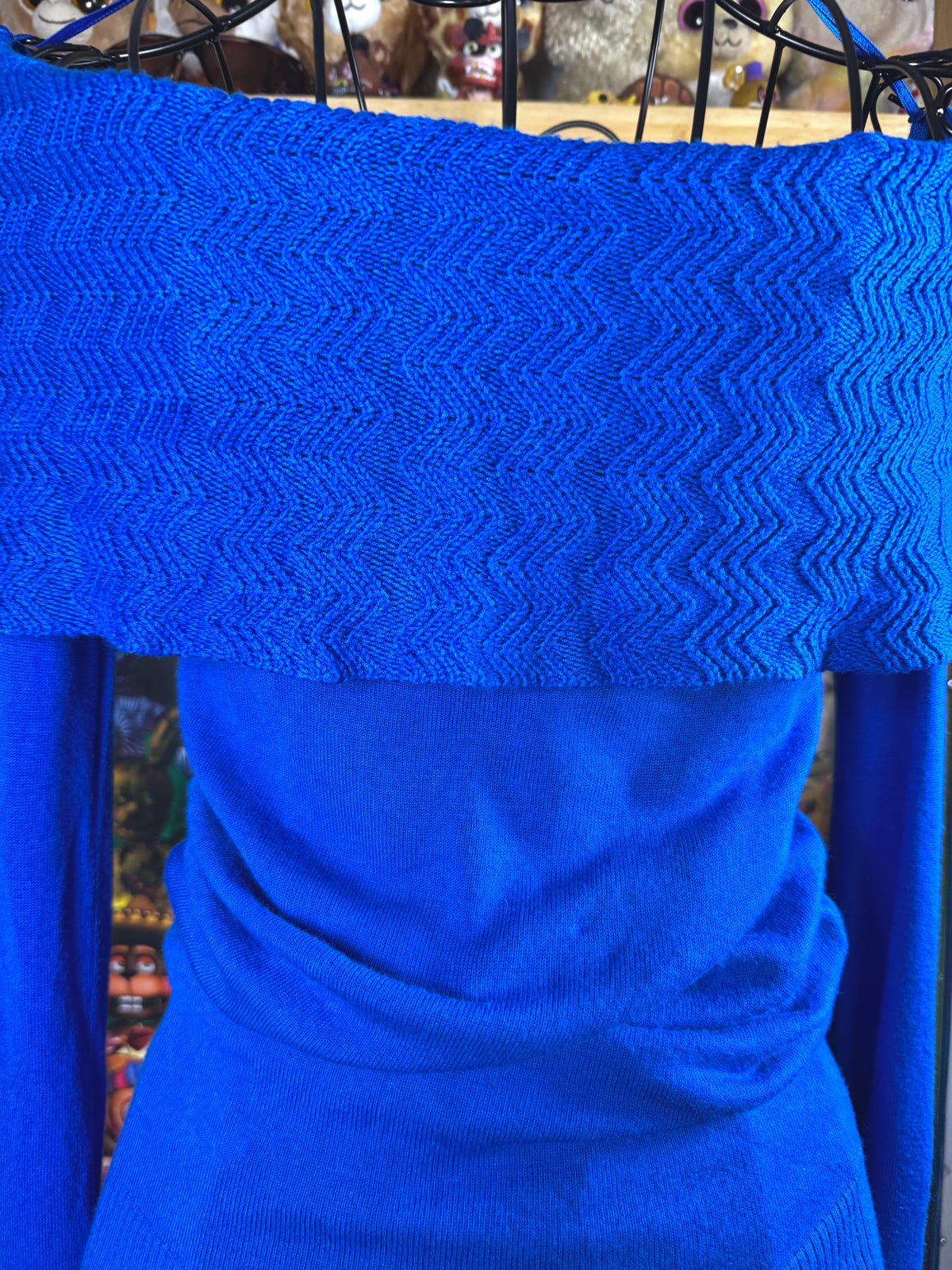 y2k vintage royal blue off shoulder fitted long sleeved top with ribbed knit detail