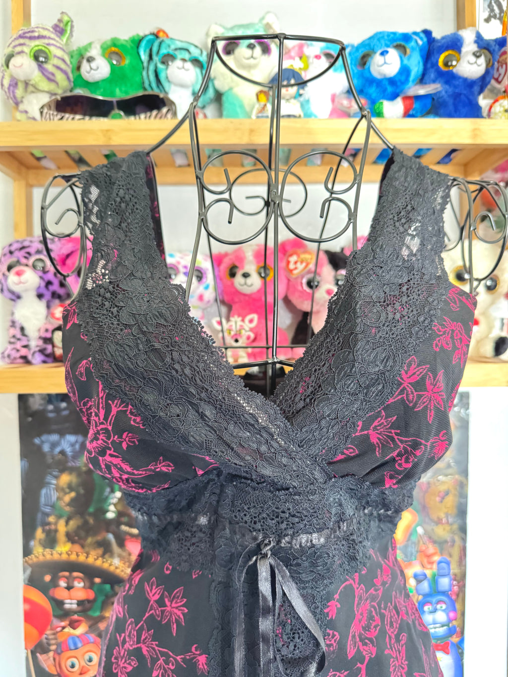 y2k vintage black and pink floral lace trim cami top gothic