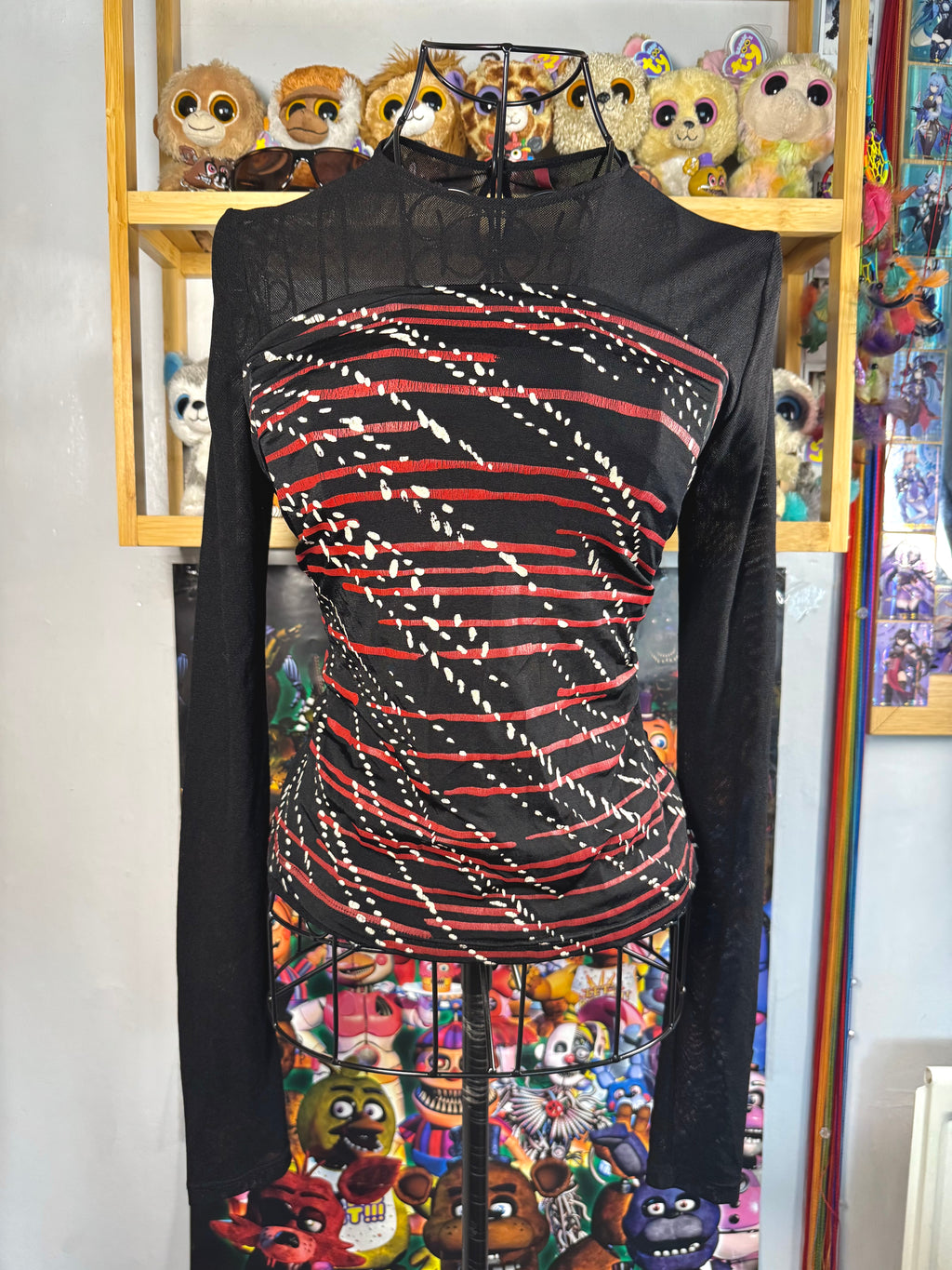 y2k vintage fitted ruched mesh long sleeved top with red slinky swirl pattern body
