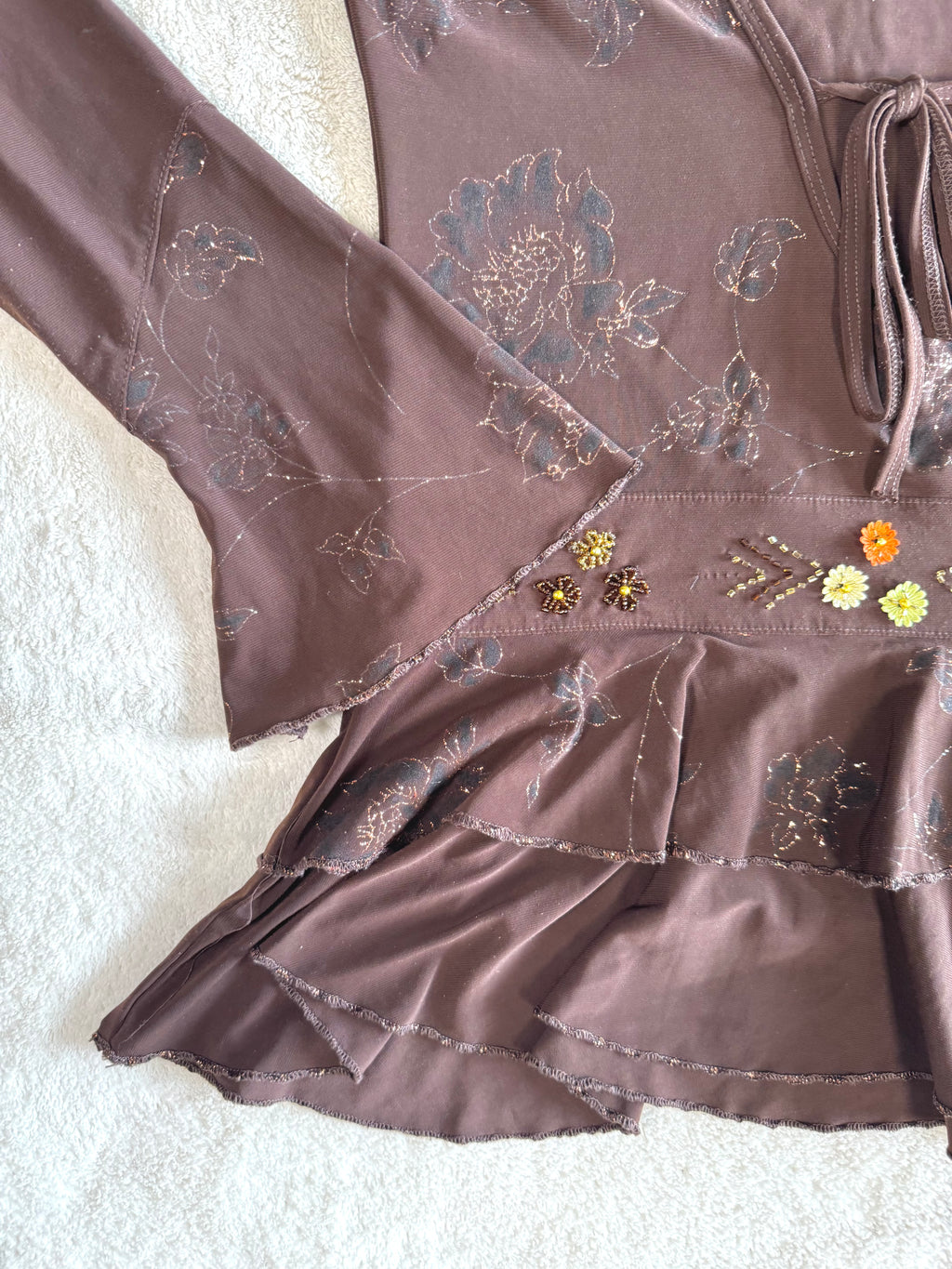 y2k vintage style brown fitted long sleeved floral layered top with ruffle tiered bottom fairycore