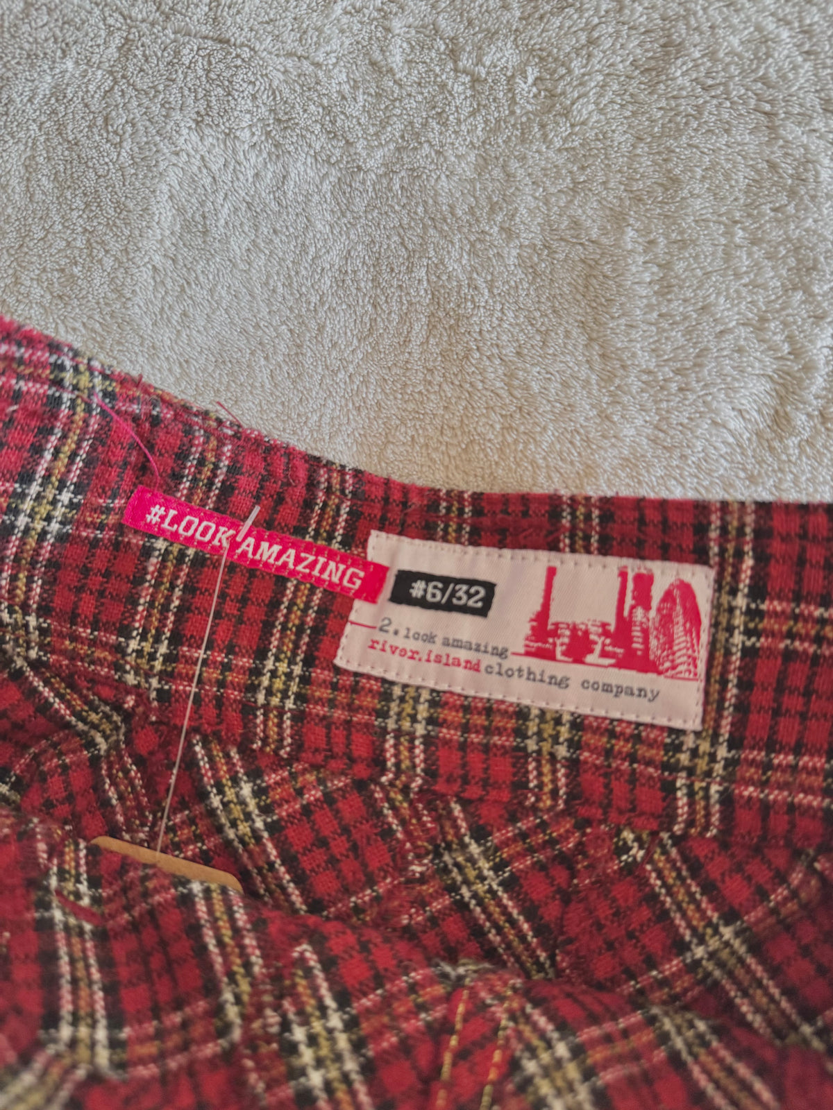 y2k vintage low waisted tartan pattern red ruffled mini skirt with buckles