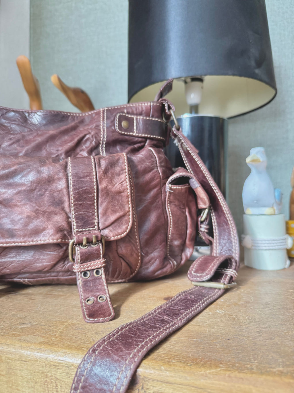 y2k vintage brown real leather golden hardware detail buckle shoulder bag