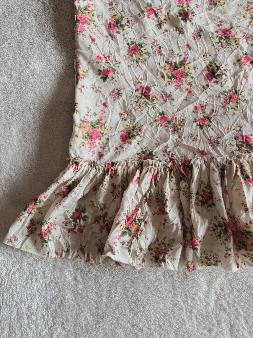 y2k vintage cream floral print sequin embellished ruffle lace trim cami top