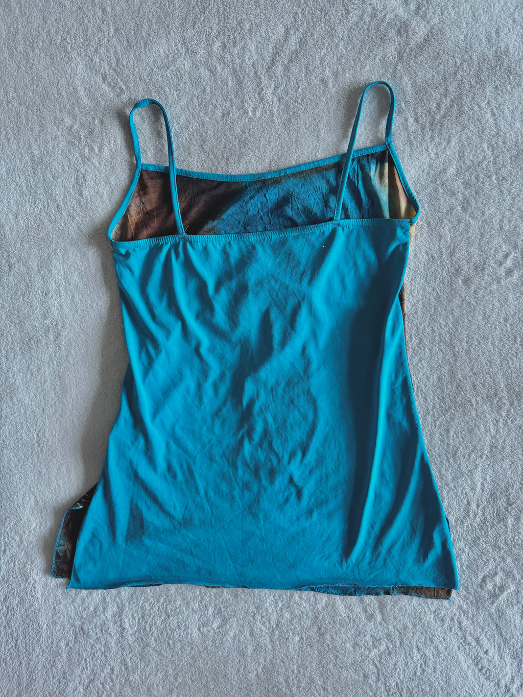 y2k vintage fitted aqua blue ombre earth cami top with floral patterning