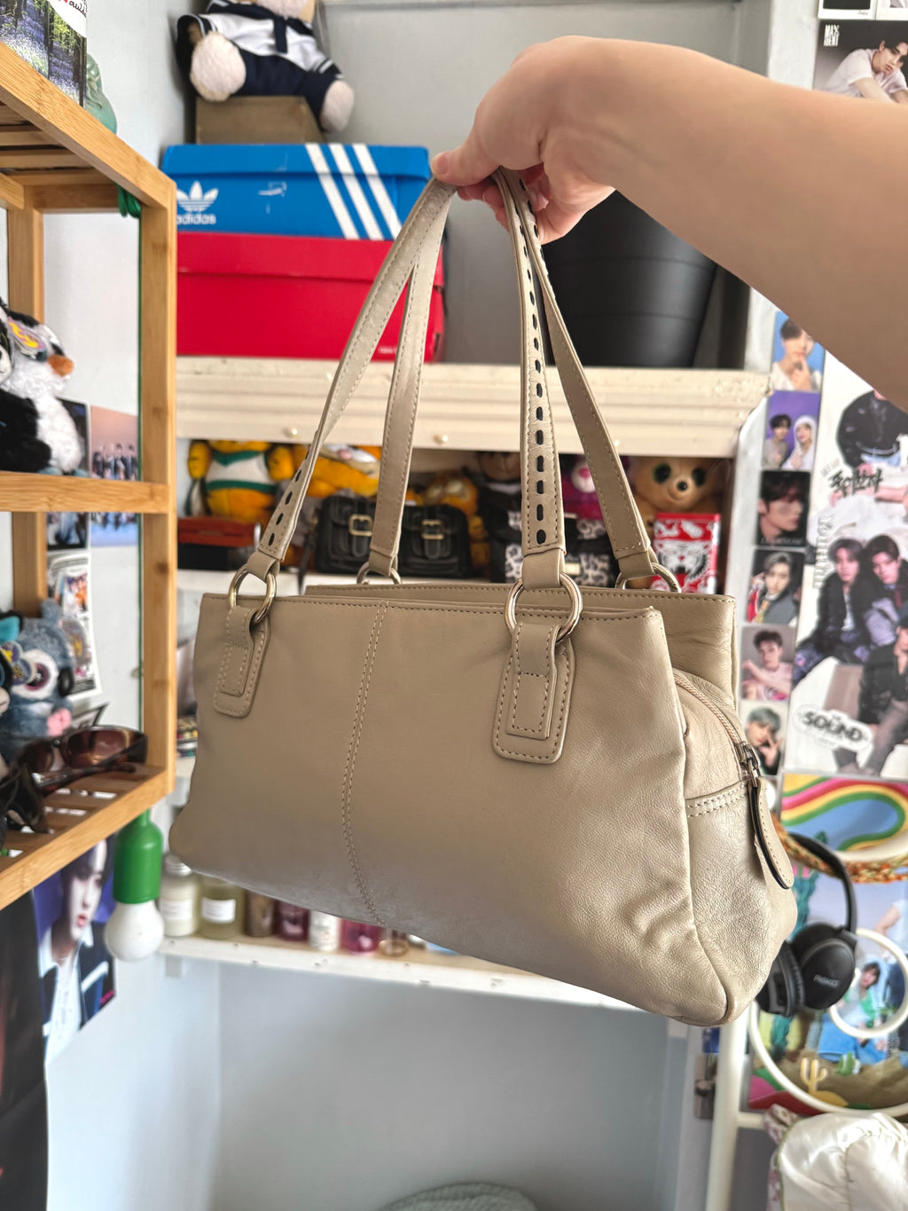 y2k vintage cream contrast stitching shoulder bag with flower charm