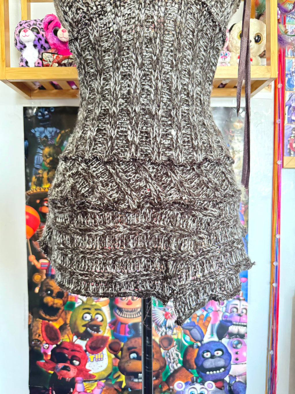 y2k vintage knitted brown and white fitted cami top with rosette