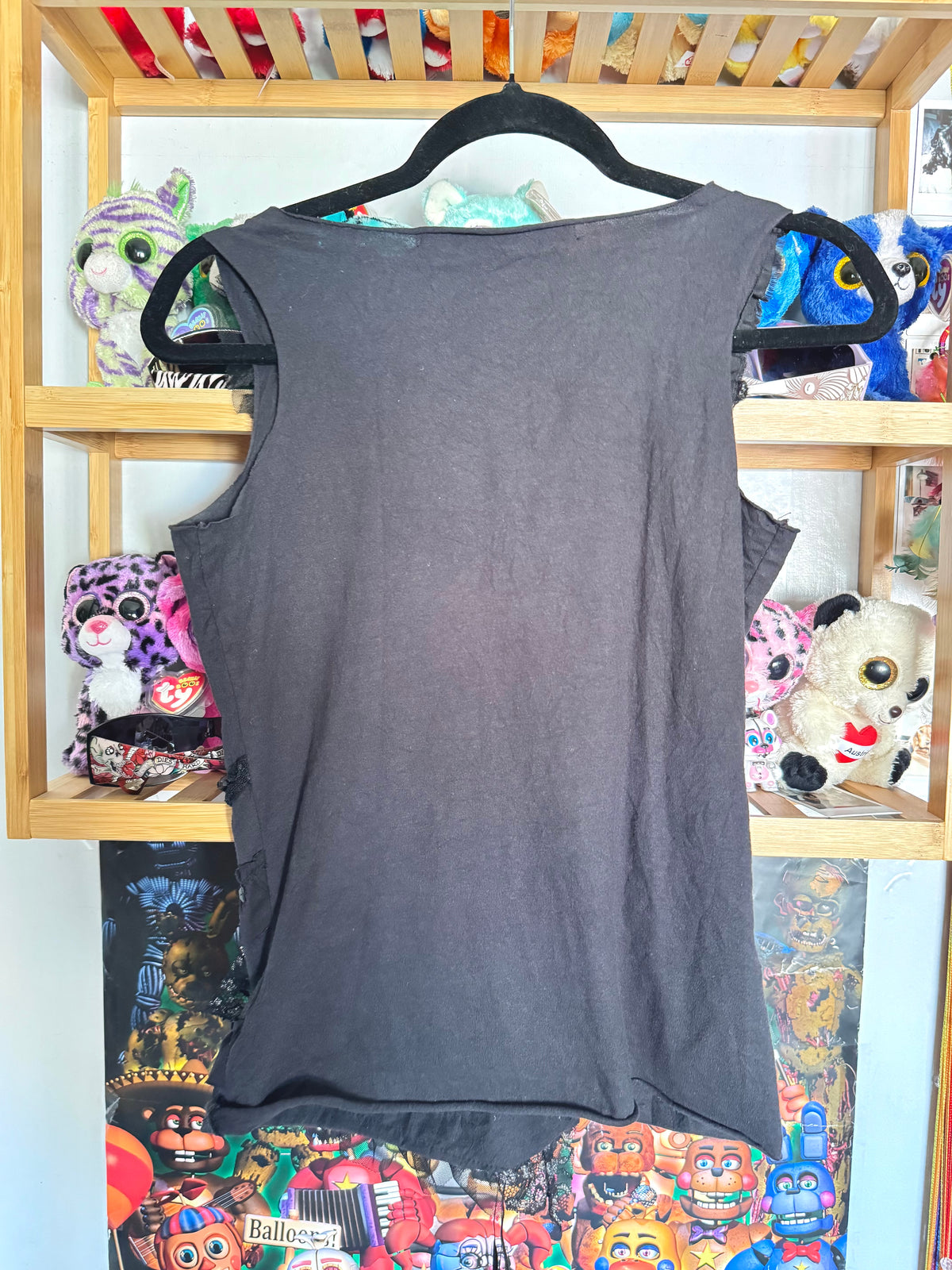 y2k vintage fitted sleeveless black vest top with lace trimmings and sequin embellishments
