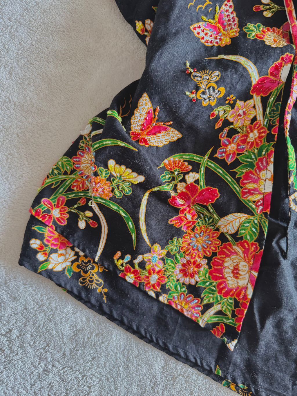 y2k vintage black and multi floral beaded fitted cami top