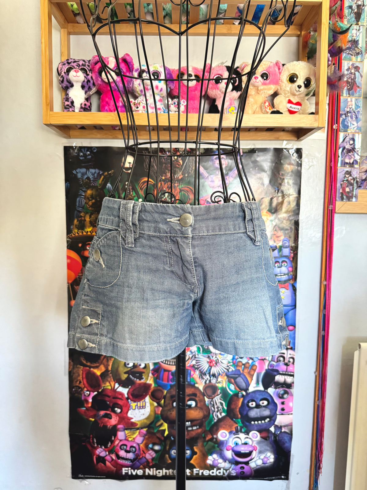 y2k vintage low waisted medium wash denim mini shorts