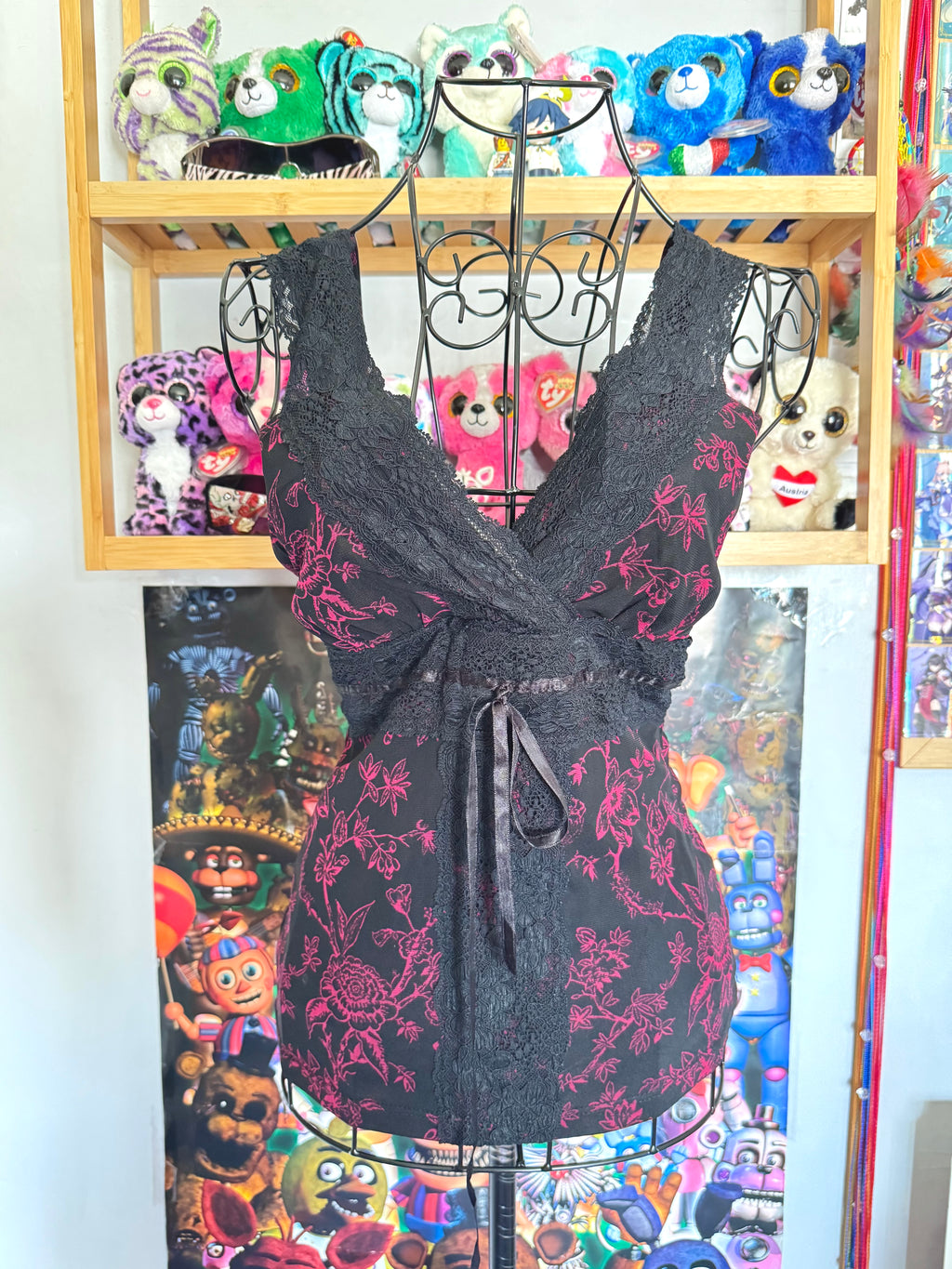 y2k vintage black and pink floral lace trim cami top gothic
