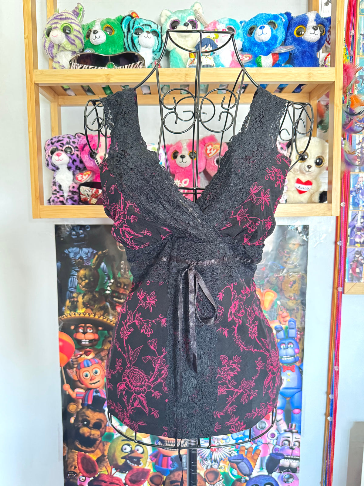 y2k vintage black and pink floral lace trim cami top gothic