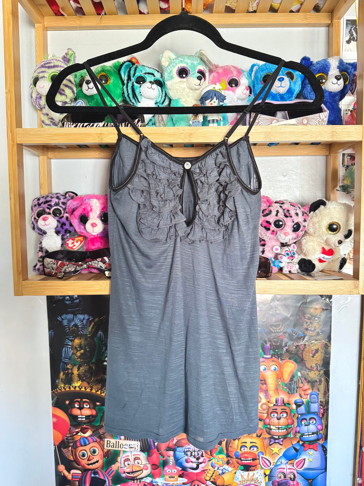 y2k vintage grey fitted cami top with layered necklace overlay grunge