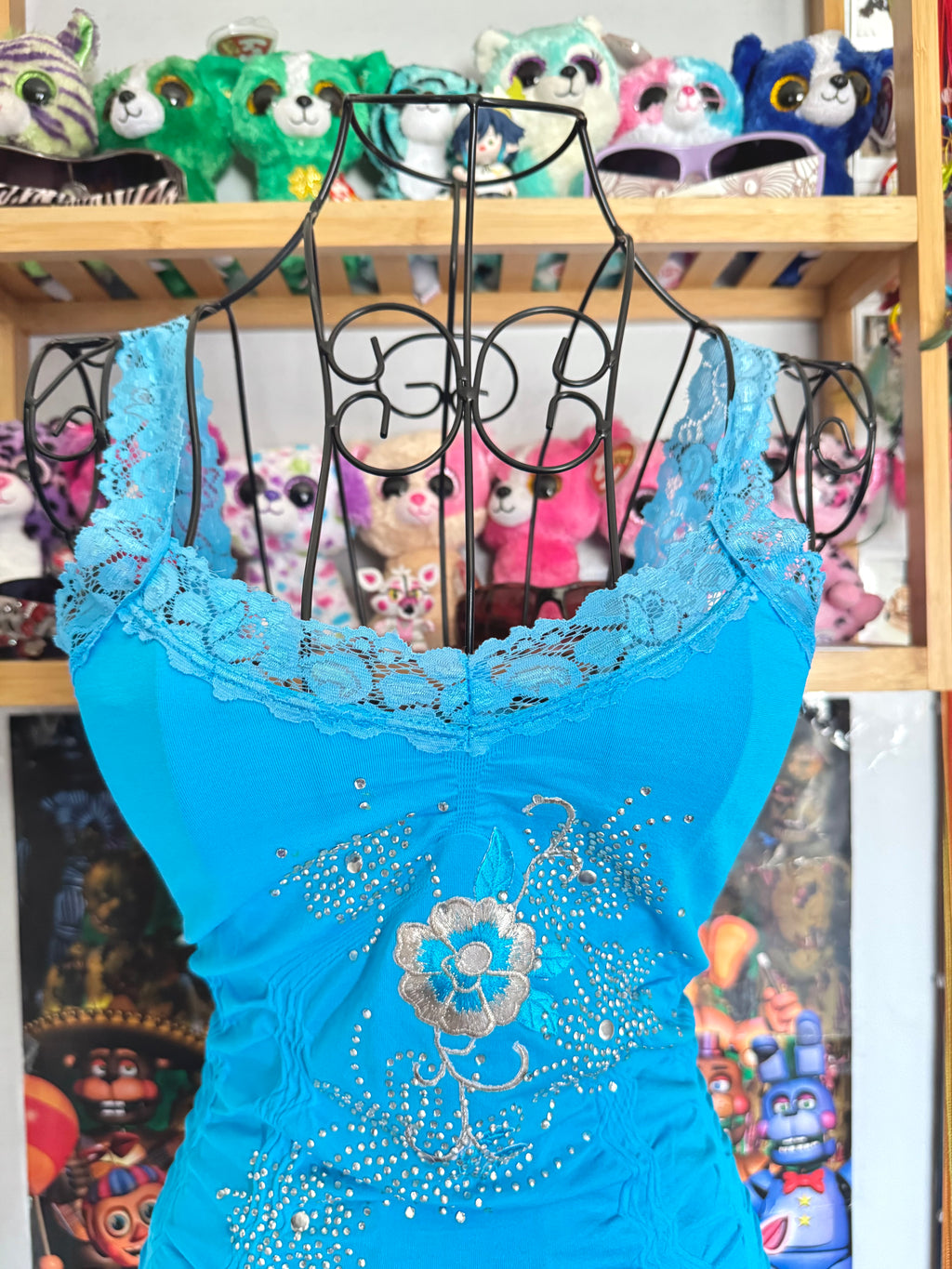 y2k vintage aqua blue seamless cami top with lace trimmings and rhinestones