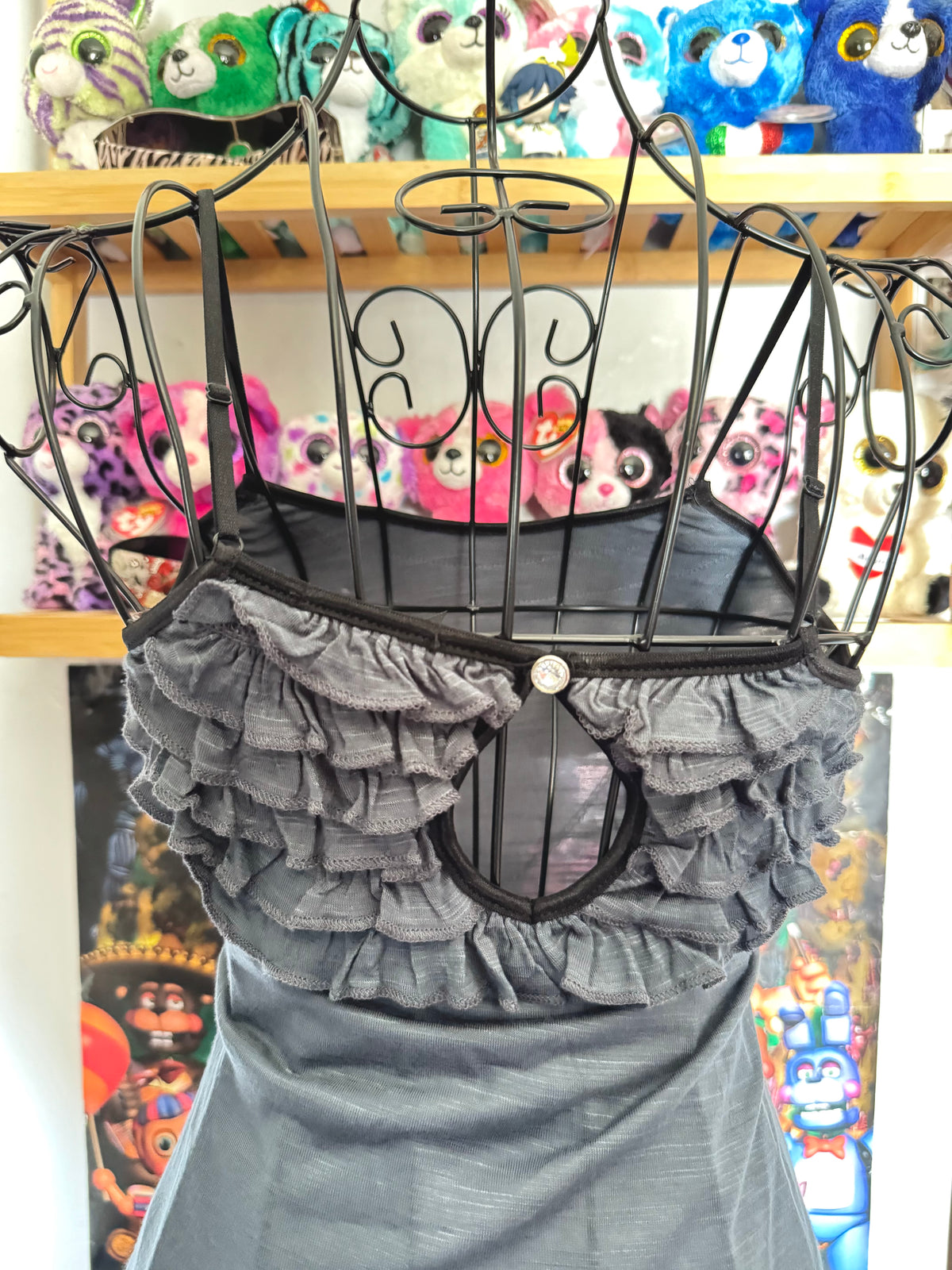 y2k vintage grey fitted cami top with layered necklace overlay grunge