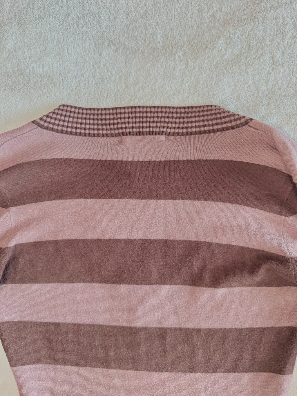 y2k vintage chocolate brown striped long sleeved vneck fitted jumper