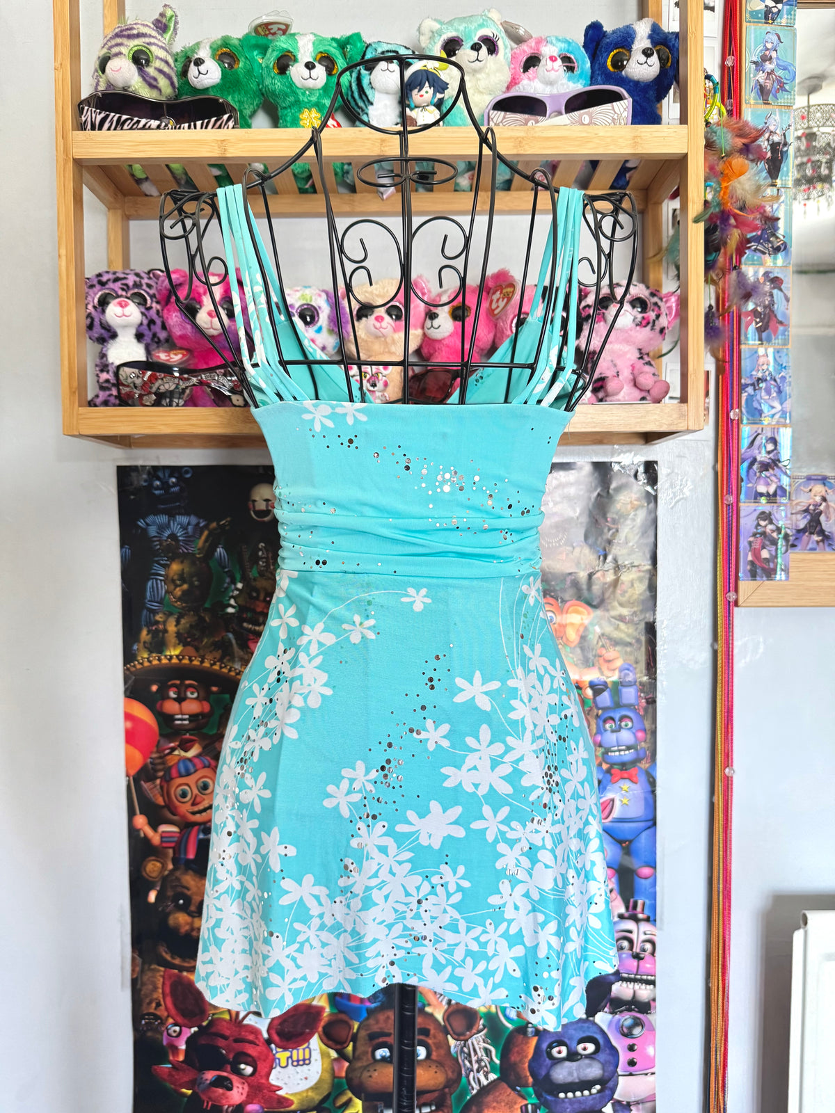 y2k vintage turquoise blue floral slinky fitted cami top with sequins