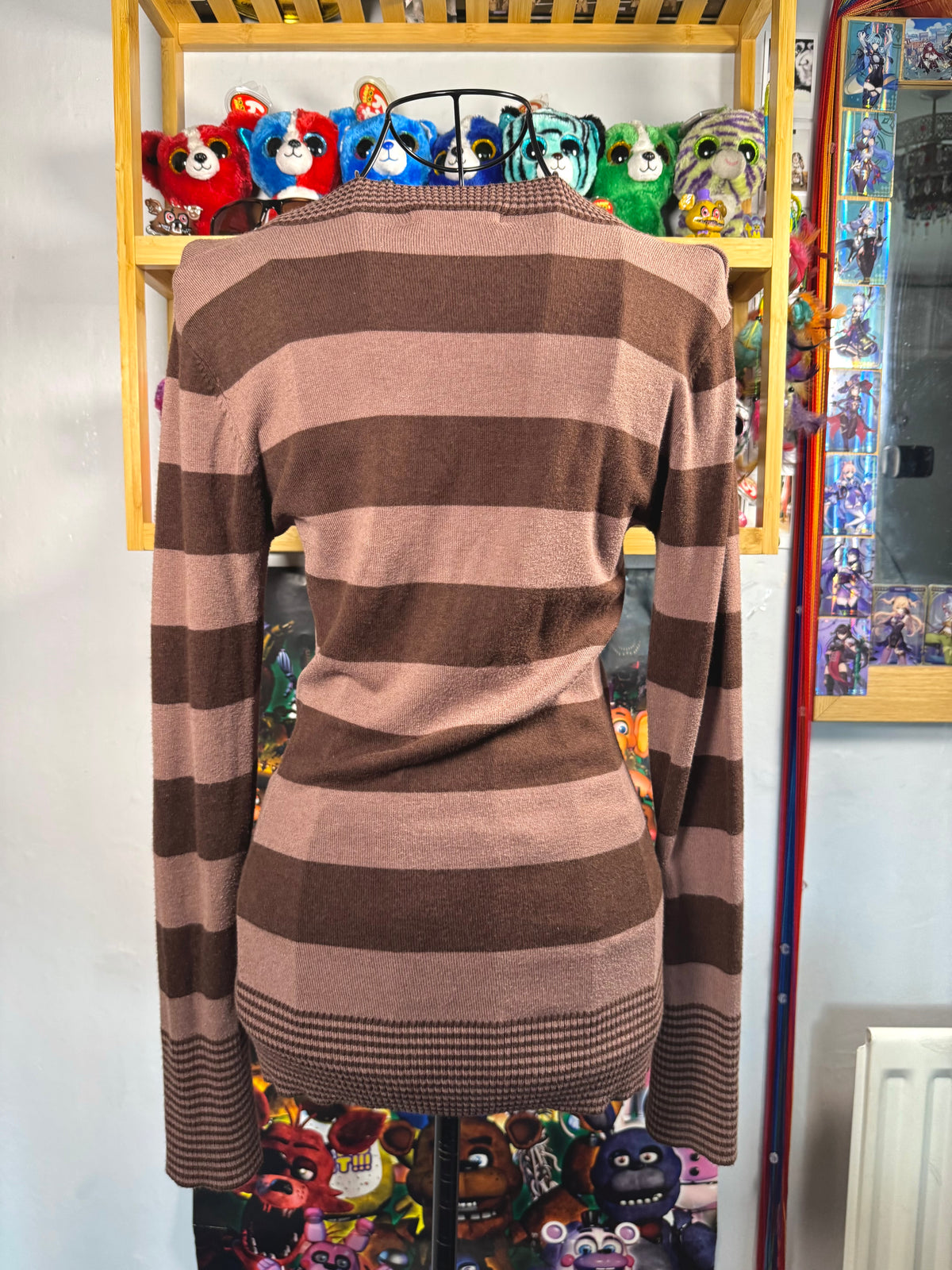y2k vintage chocolate brown striped long sleeved vneck fitted jumper