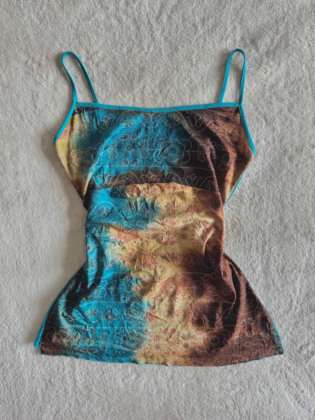 y2k vintage fitted aqua blue ombre earth cami top with floral patterning