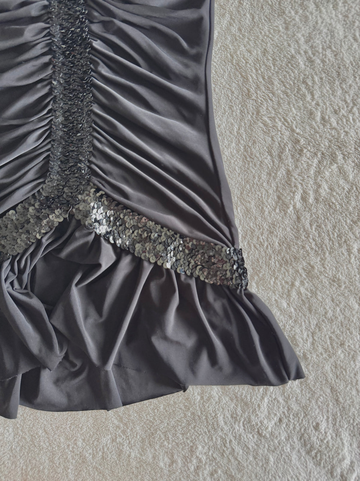 y2k vintage black slinky ruched ruffled vneck top with sequins