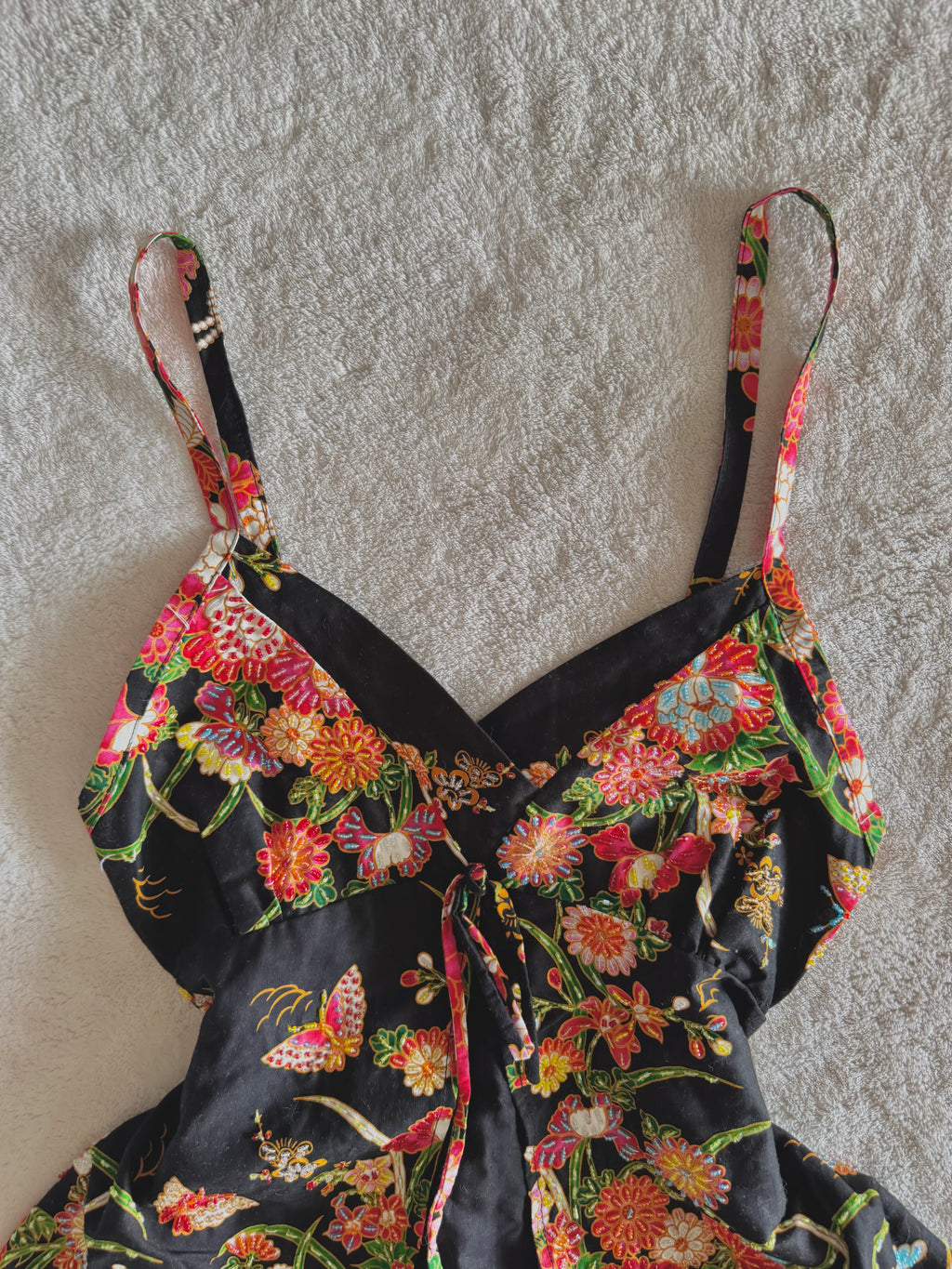 y2k vintage black and multi floral beaded fitted cami top