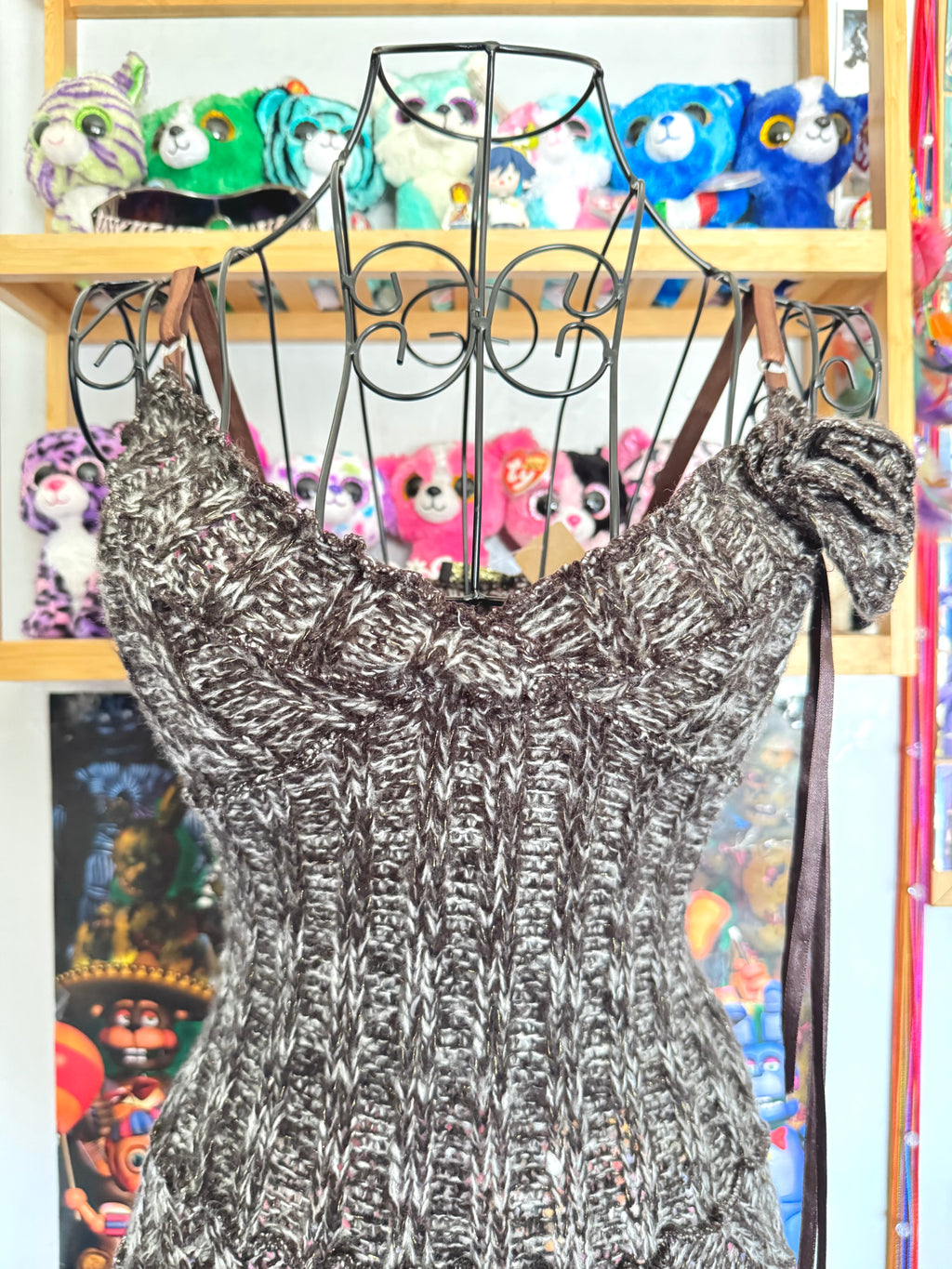 y2k vintage knitted brown and white fitted cami top with rosette