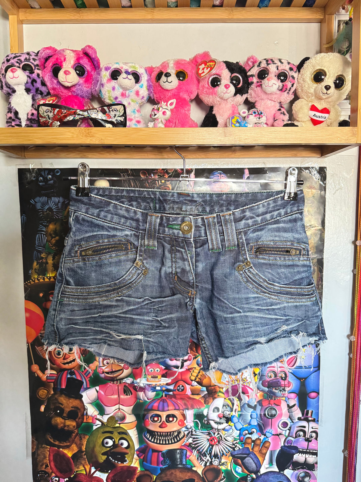 y2k vintage low waisted distressed dark wash denim mini shorts