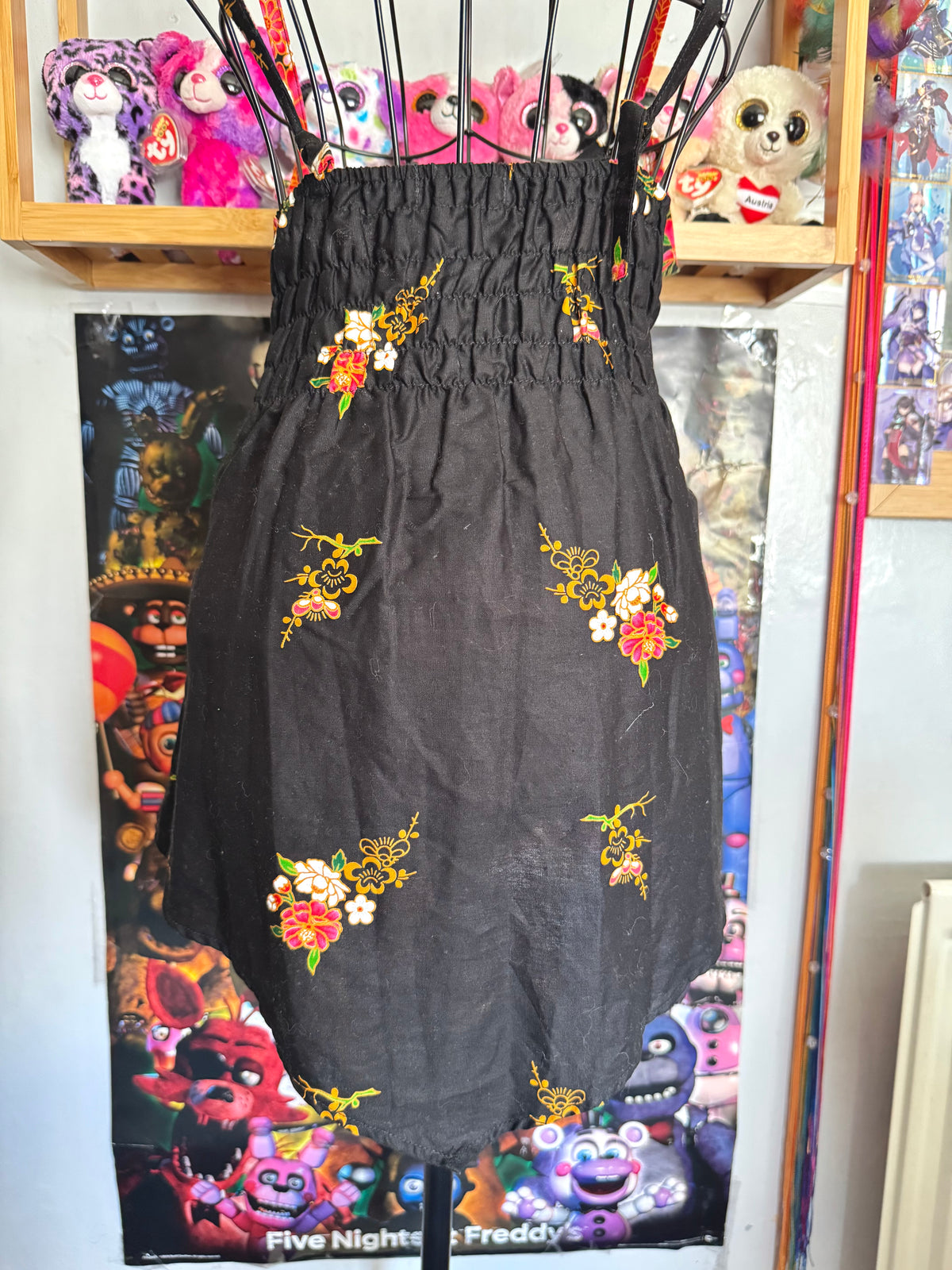 y2k vintage black and multi floral beaded fitted cami top