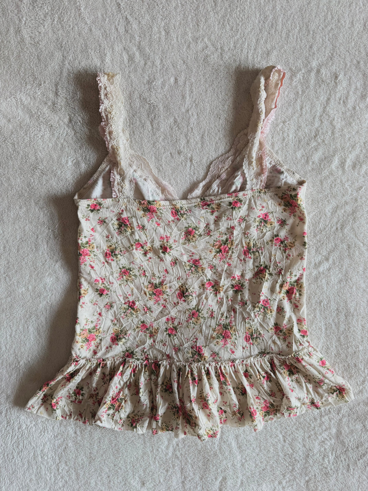 y2k vintage cream floral print sequin embellished ruffle lace trim cami top
