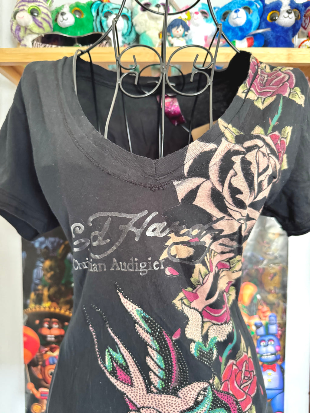 y2k vintage graphic rhinestone embellished vneck fitted tshirt