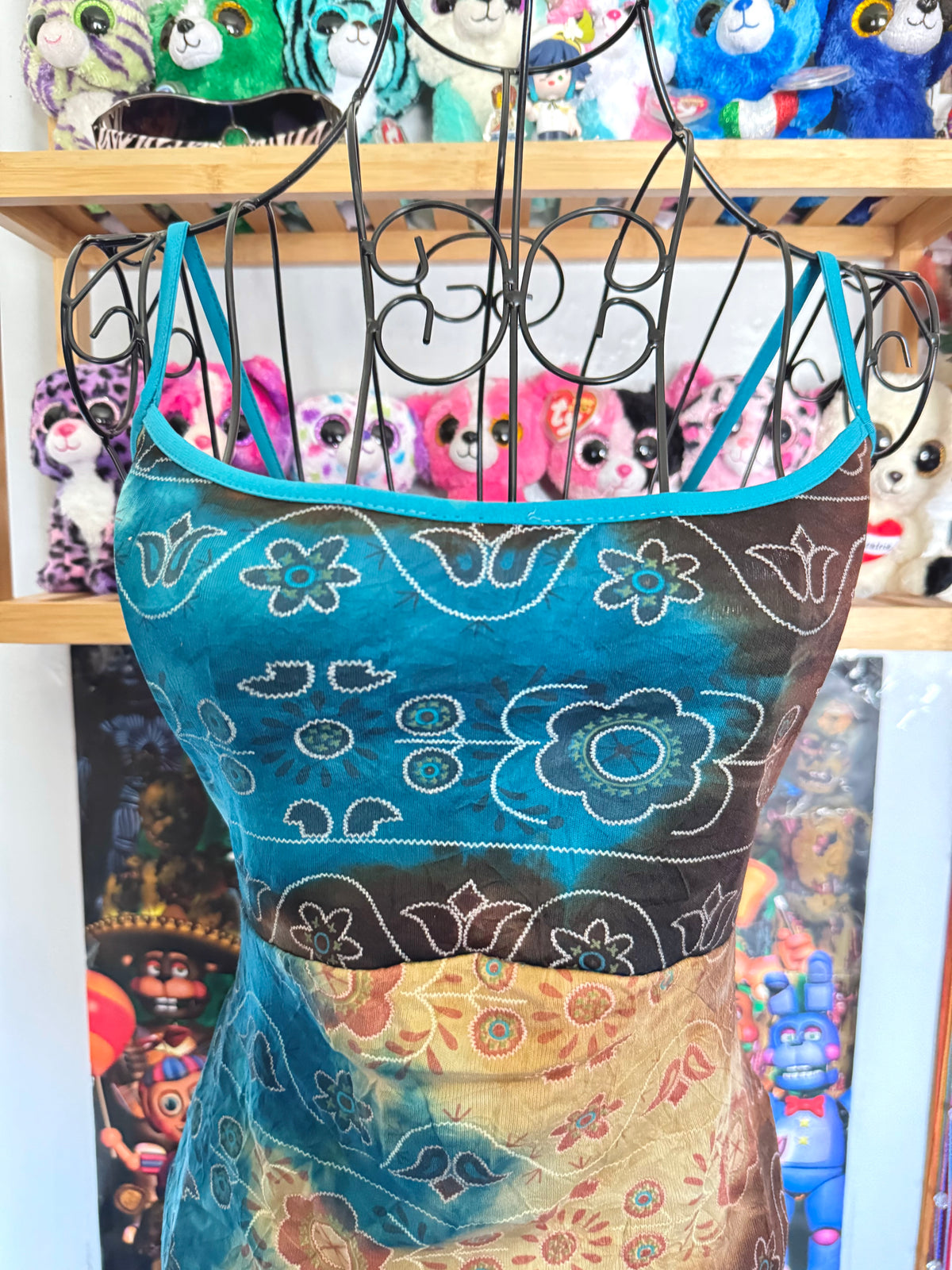 y2k vintage fitted aqua blue ombre earth cami top with floral patterning