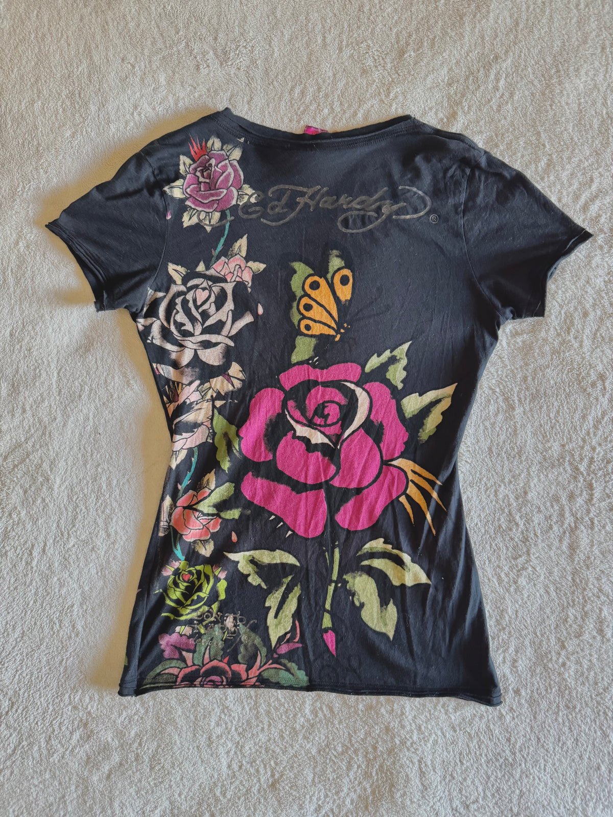 y2k vintage graphic rhinestone embellished vneck fitted tshirt