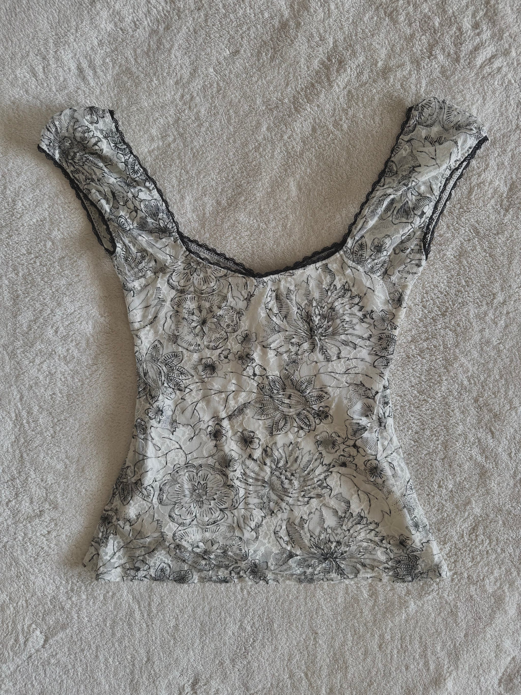 y2k vintage white floral sweetheart neckline fitted cami top