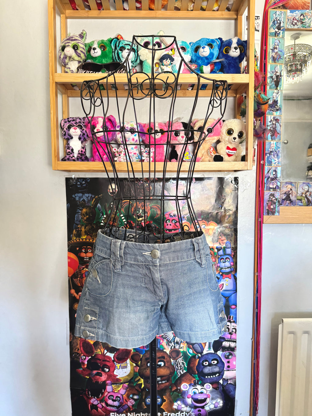 y2k vintage low waisted medium wash denim mini shorts