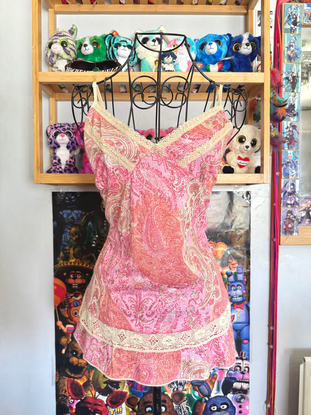 y2k vintage paisley print pink fitted cami top with sequins and lace trimmings