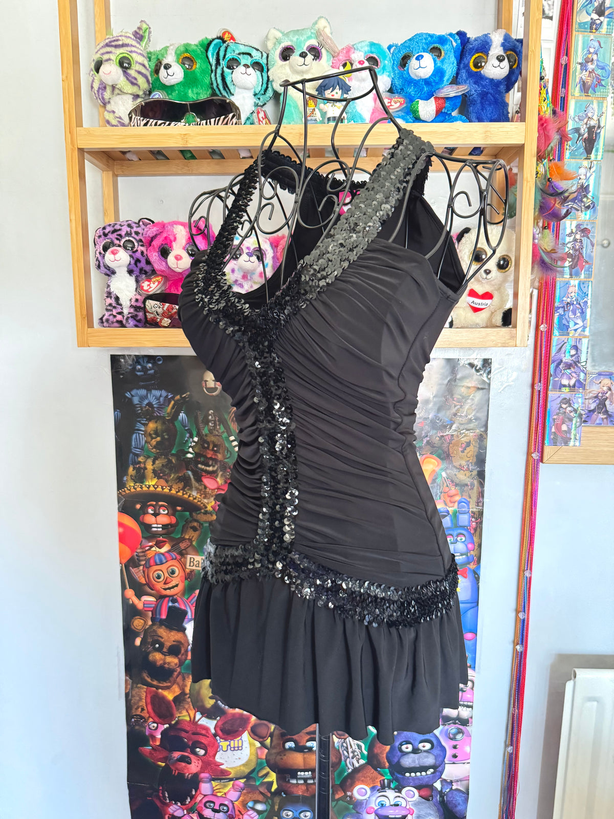 y2k vintage black slinky ruched ruffled vneck top with sequins