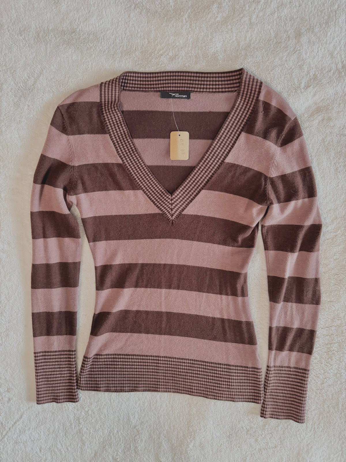 y2k vintage chocolate brown striped long sleeved vneck fitted jumper