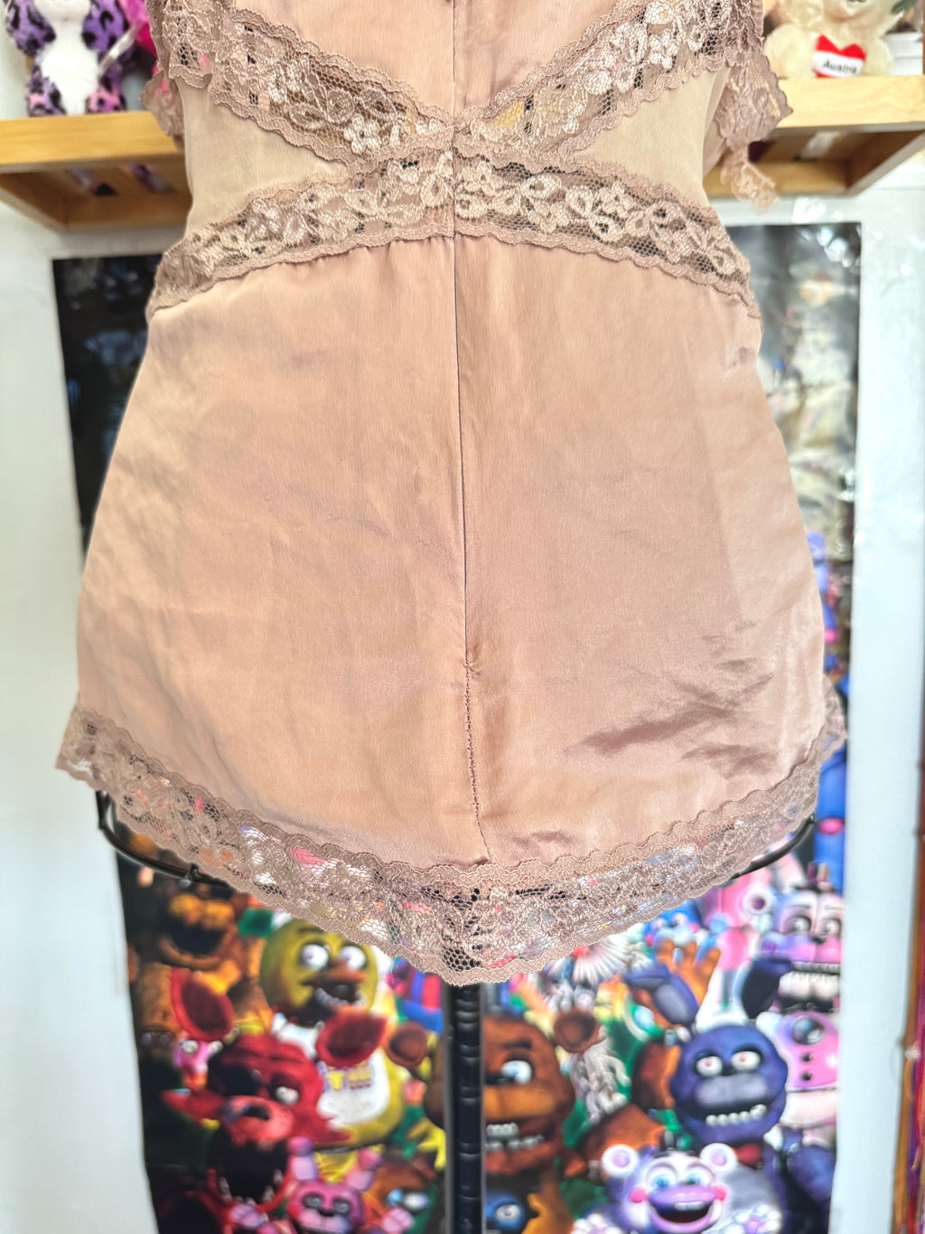 y2k vintage silk dusky pink fitted floral lace trim cami top
