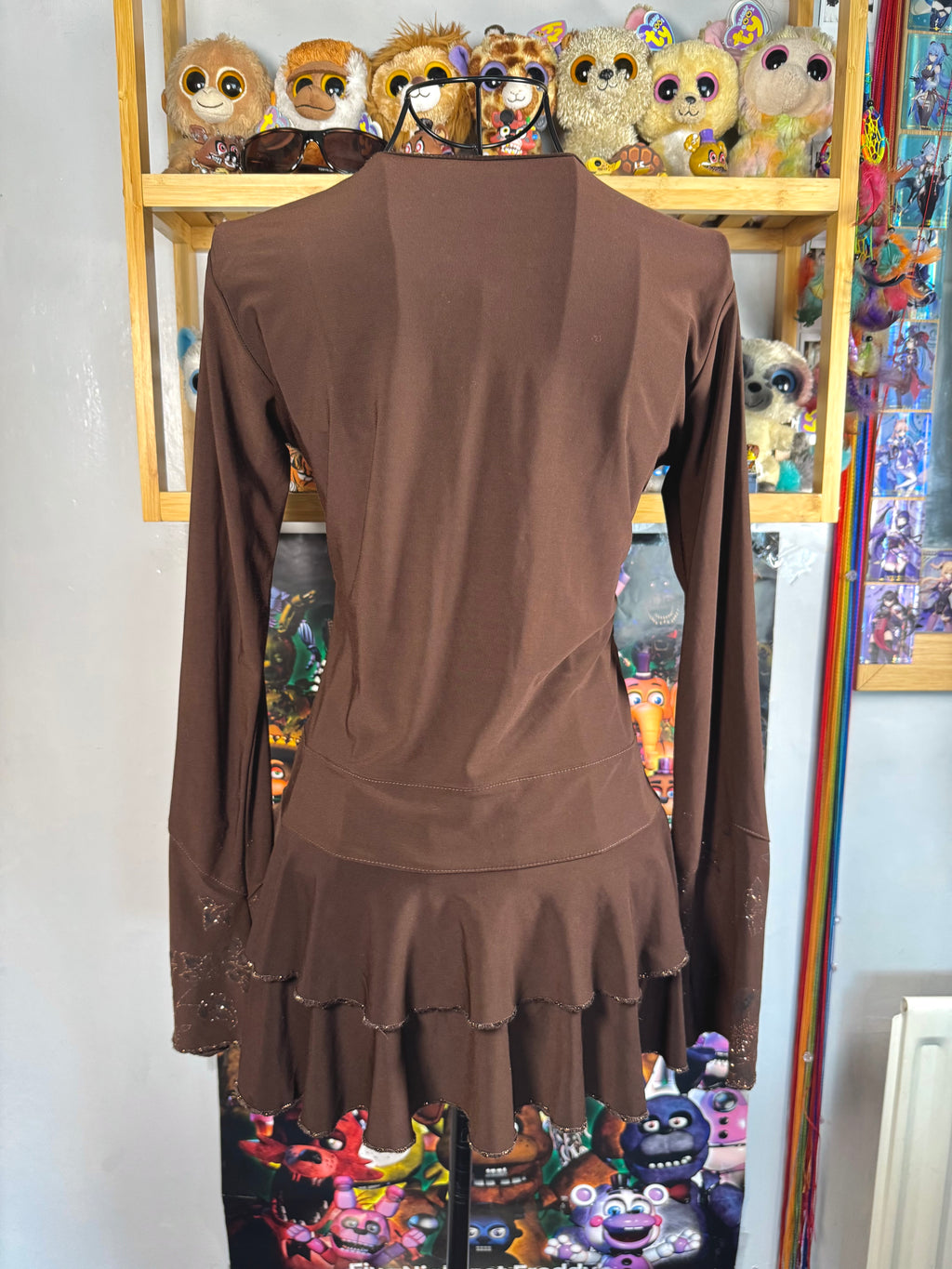 y2k vintage style brown fitted long sleeved floral layered top with ruffle tiered bottom fairycore
