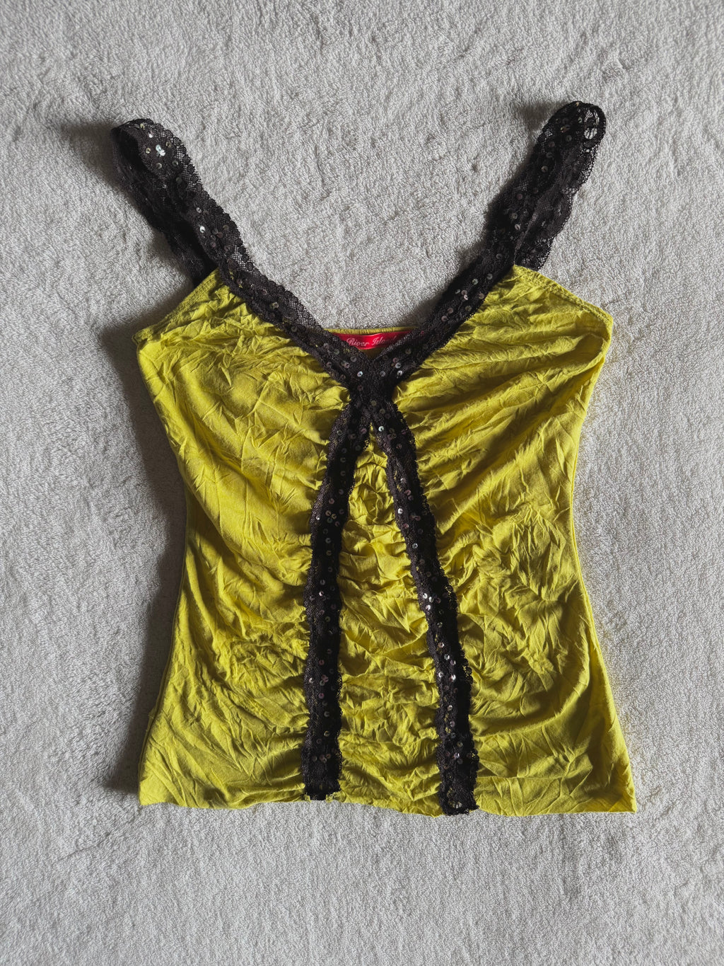 y2k vintage yellow ruched and fitted cami top with brown lace trimmings and sequins