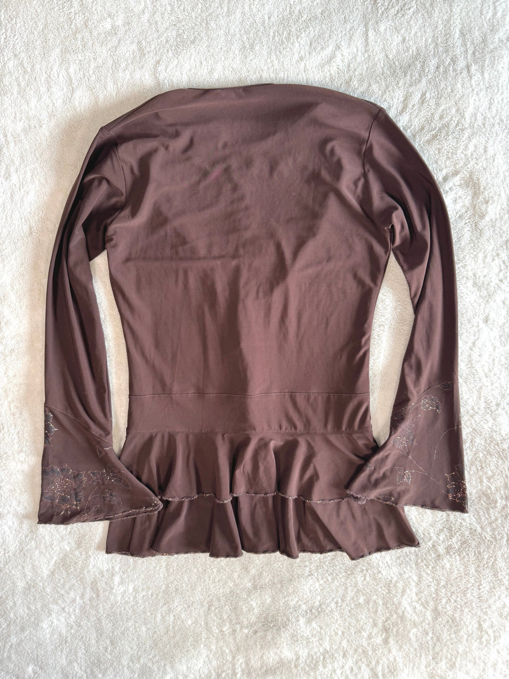 y2k vintage style brown fitted long sleeved floral layered top with ruffle tiered bottom fairycore