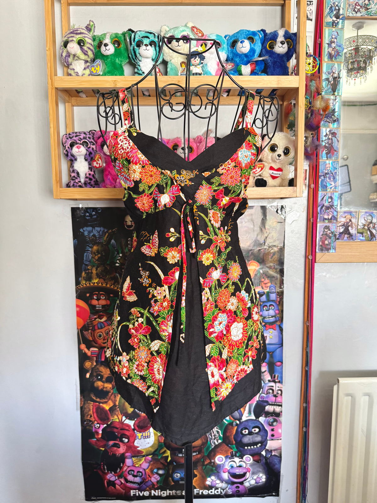 y2k vintage black and multi floral beaded fitted cami top