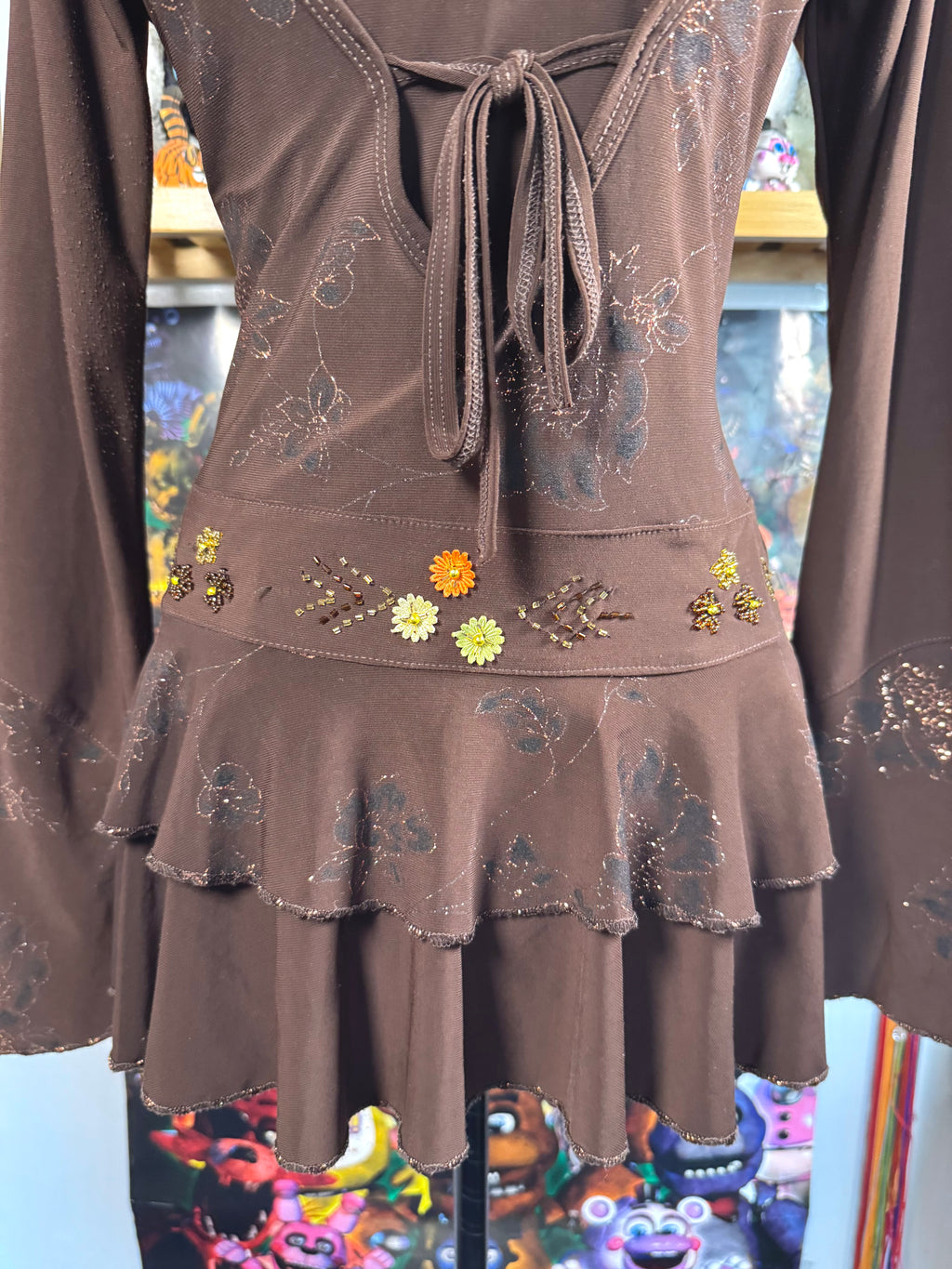 y2k vintage style brown fitted long sleeved floral layered top with ruffle tiered bottom fairycore
