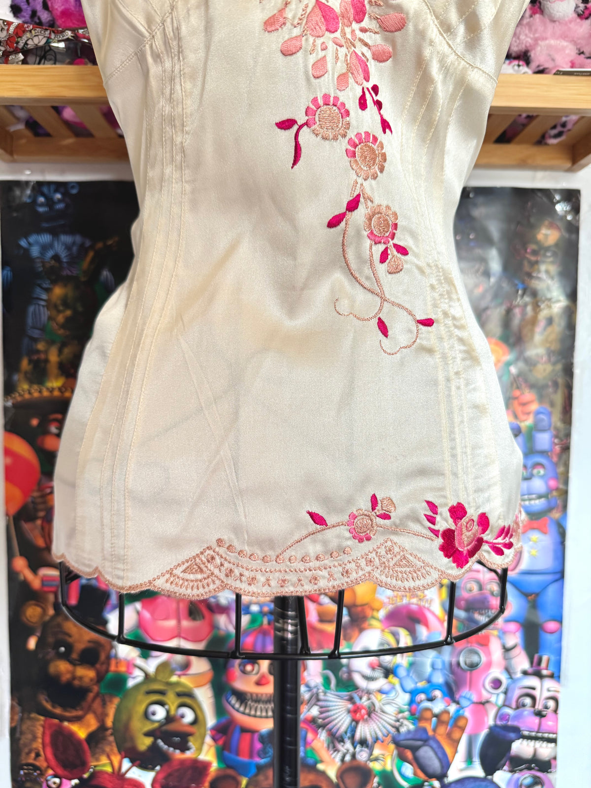 y2k vintage silk ivory white fitted cami top with pink floral embroidery