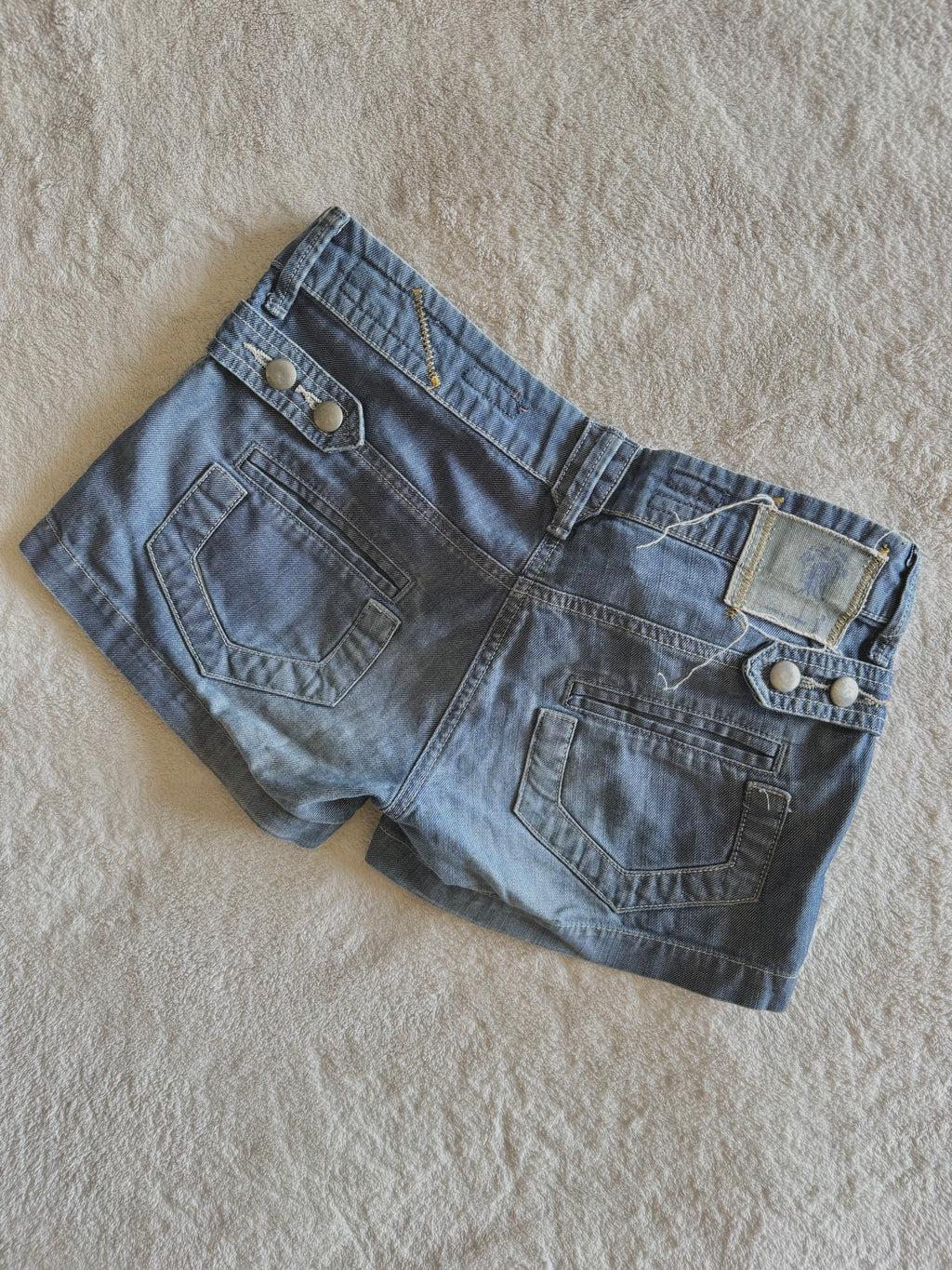 y2k vintage low waisted medium wash denim mini shorts