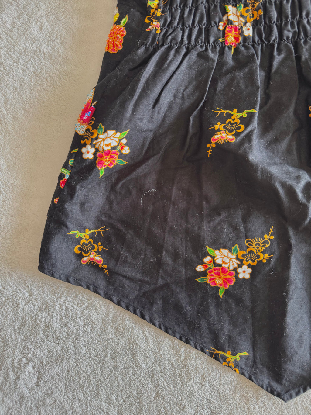 y2k vintage black and multi floral beaded fitted cami top