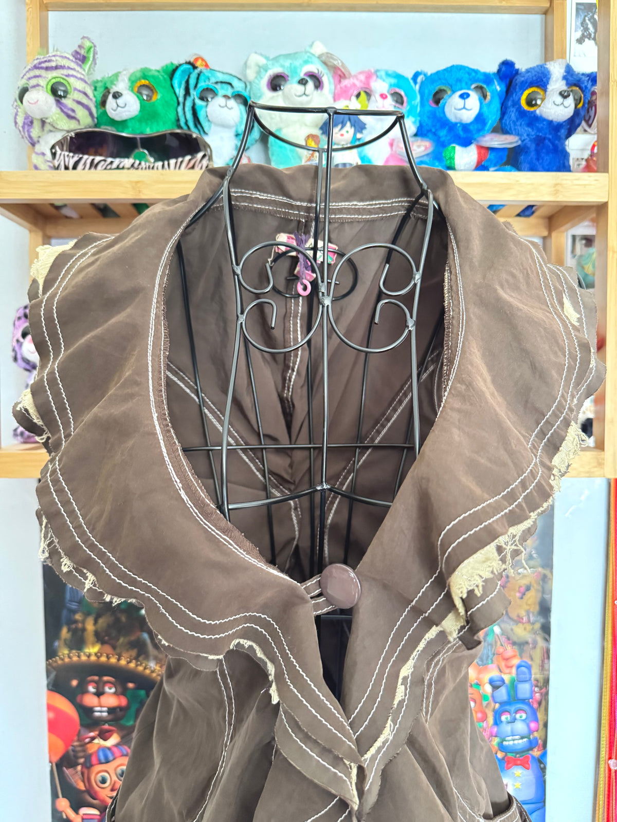 y2k vintage chocolate brown ruffled button up sleeveless vest top
