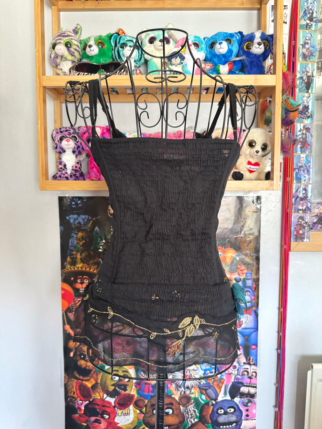 y2k vintage boned and fitted black cami top with floral embroidery